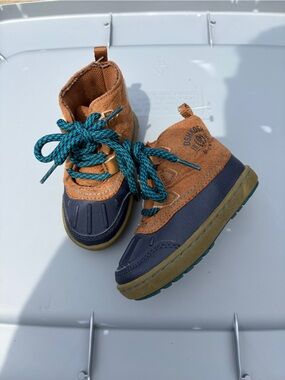 OshKosh B'gosh Brown and Navy Kids Lace-Up Boots with Teal Laces